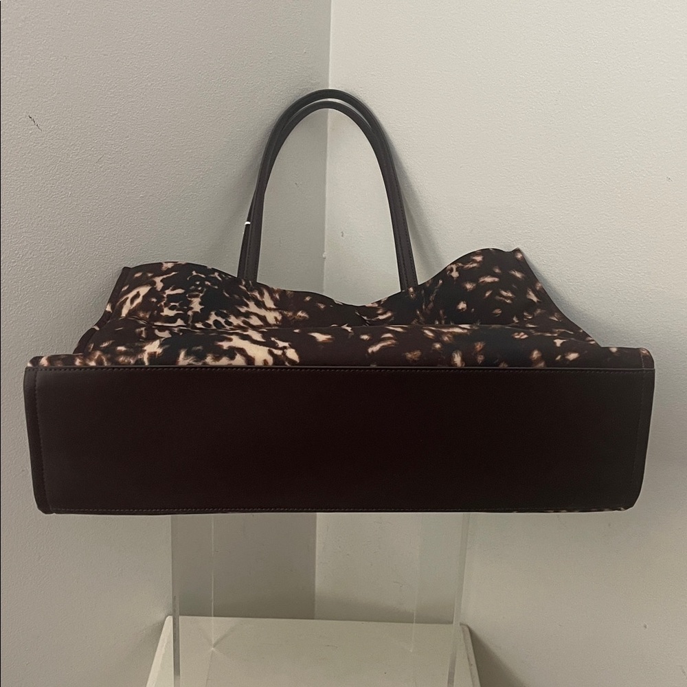 Tory Burch Tortoiseshell/Leopard Pattern Tote Bag… - image 11